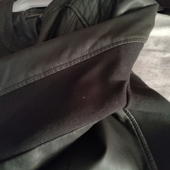 Jacket - Picture 4 of 5